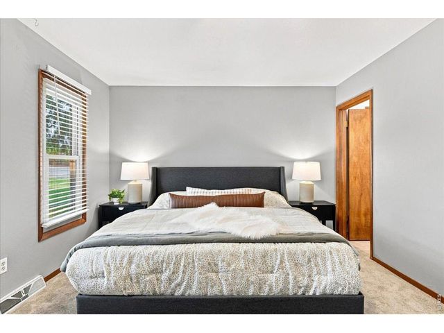 2124 Sandstone Dr, Fort Collins, CO 80524