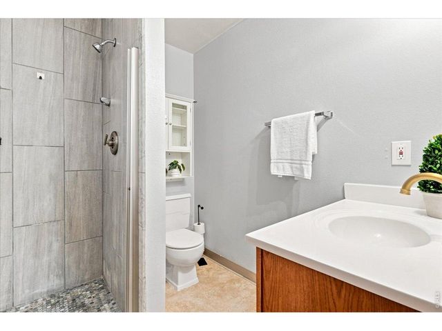 2124 Sandstone Dr, Fort Collins, CO 80524