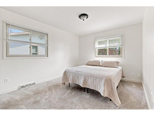 2124 Sandstone Dr, Fort Collins, CO 80524