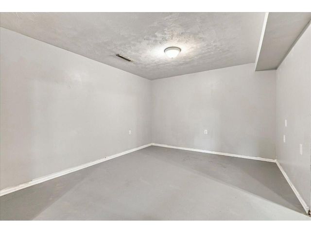 2124 Sandstone Dr, Fort Collins, CO 80524
