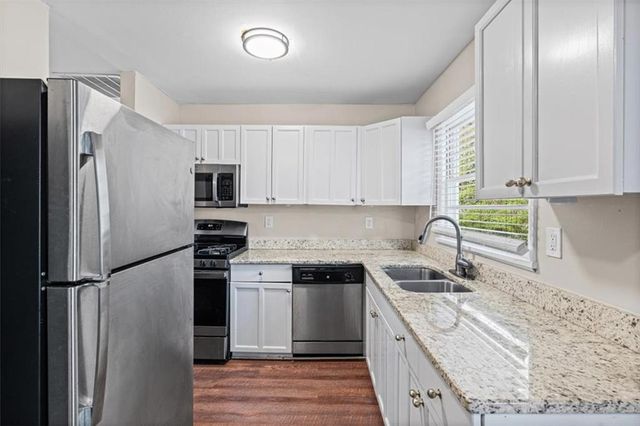 362 Ard Place NW, Atlanta, GA 30331