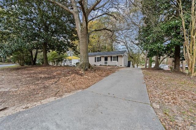 362 Ard Place NW, Atlanta, GA 30331