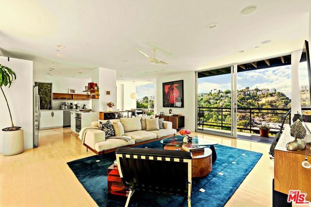 1892 Lucile Avenue, Los Angeles, CA 90026