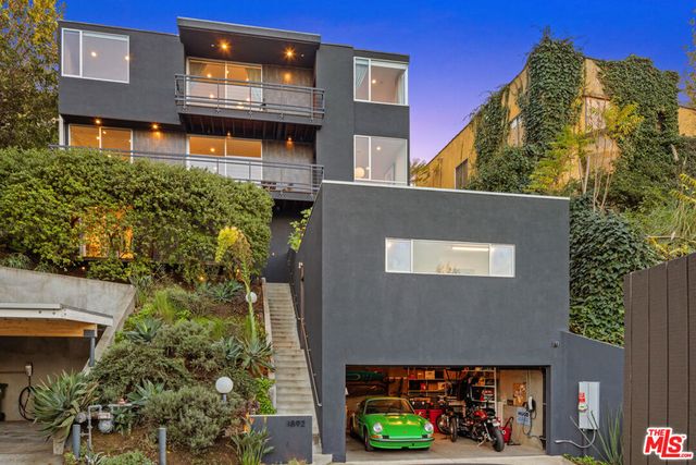 1892 Lucile Avenue, Los Angeles, CA 90026