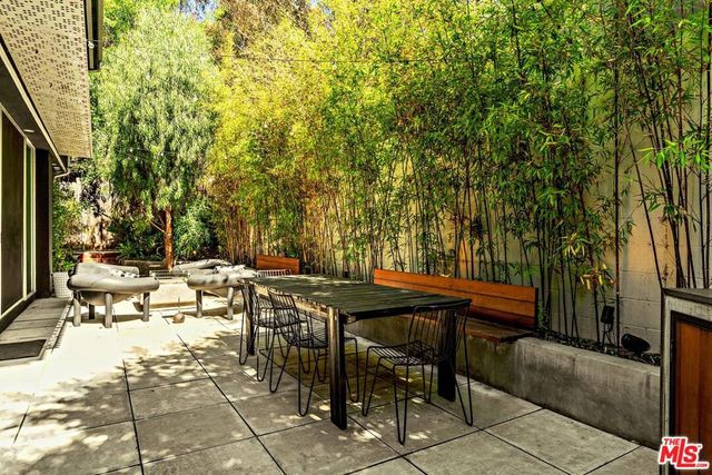 1892 Lucile Avenue, Los Angeles, CA 90026