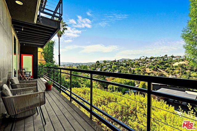 1892 Lucile Avenue, Los Angeles, CA 90026