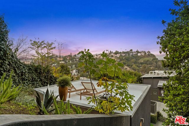 1892 Lucile Avenue, Los Angeles, CA 90026