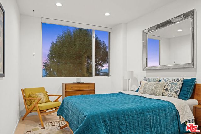 1892 Lucile Avenue, Los Angeles, CA 90026