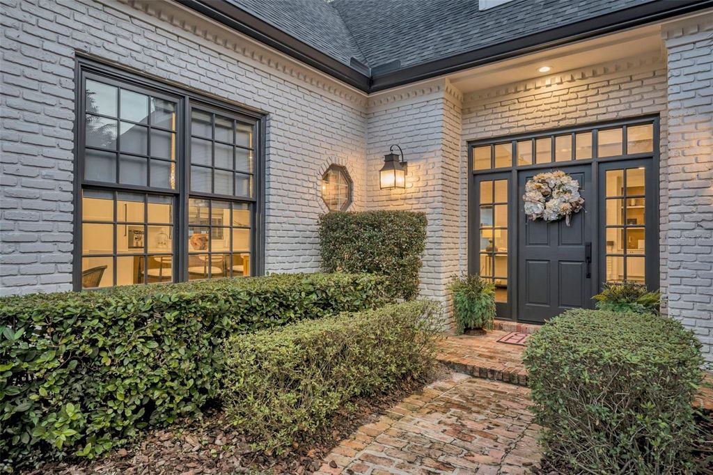 Image 2 of property listing at 2423 VIA SIENNA, Winter Park, FL 32789