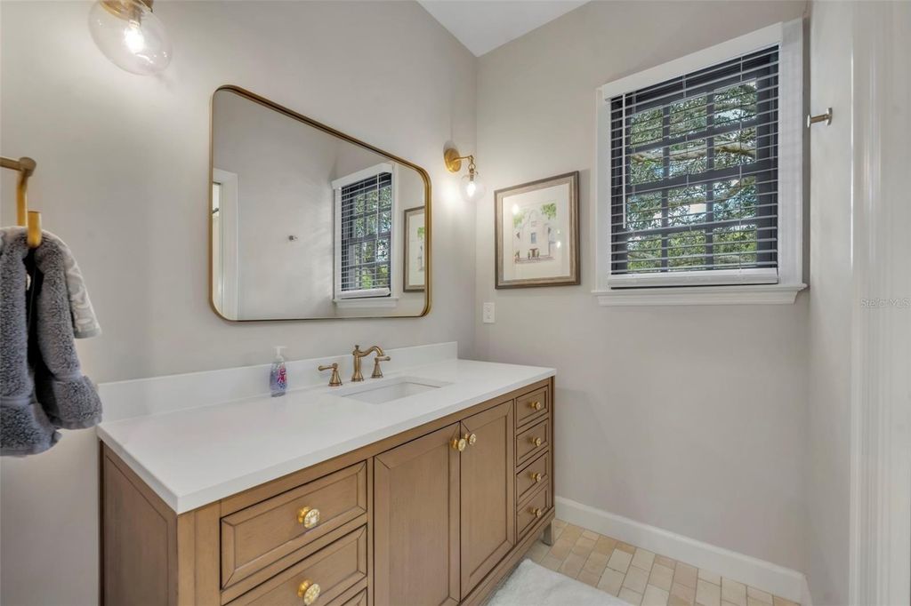 Image 27 of property listing at 2423 VIA SIENNA, Winter Park, FL 32789