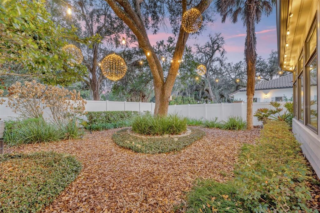 Image 38 of property listing at 2423 VIA SIENNA, Winter Park, FL 32789