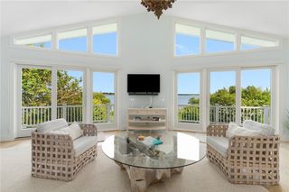 117 Indian Avenue, Portsmouth, RI 02871