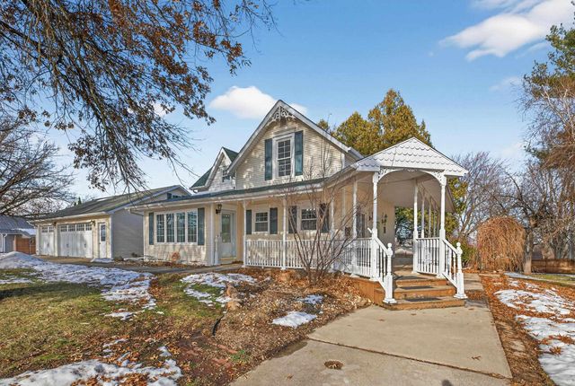 704 6th Street, Traer, IA 50675