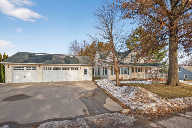 704 6th Street, Traer, IA 50675