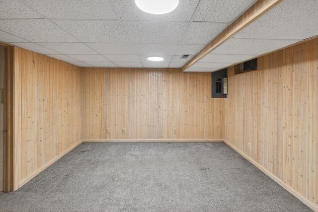 704 6th Street, Traer, IA 50675