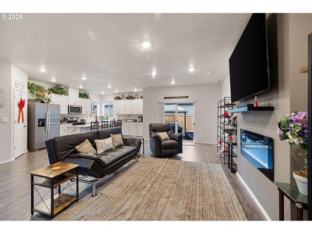 1633 ZOE Ave, Eugene, OR 97404