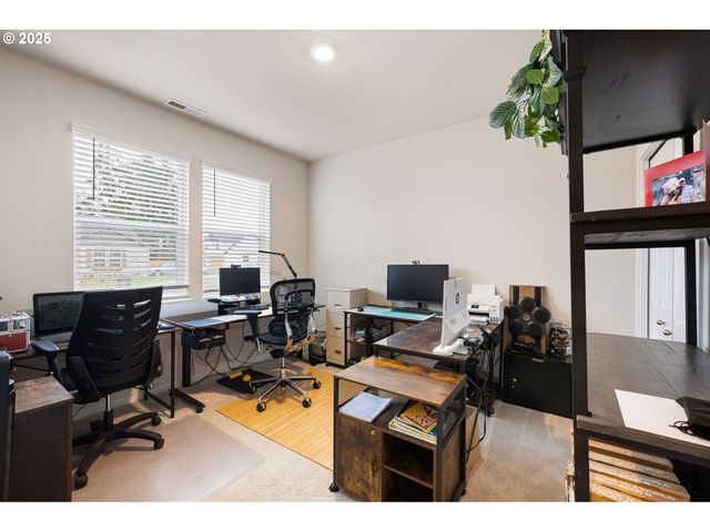 1633 ZOE Ave, Eugene, OR 97404