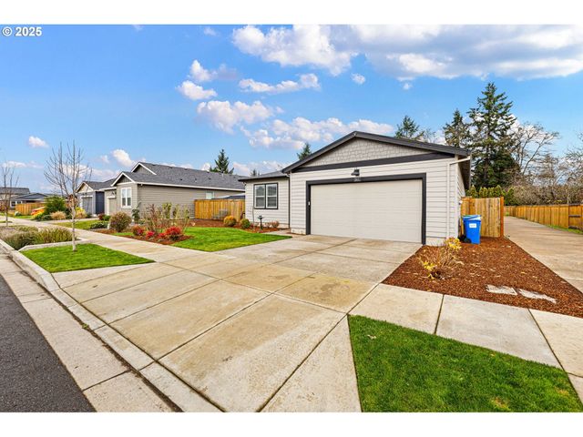 1633 ZOE Ave, Eugene, OR 97404