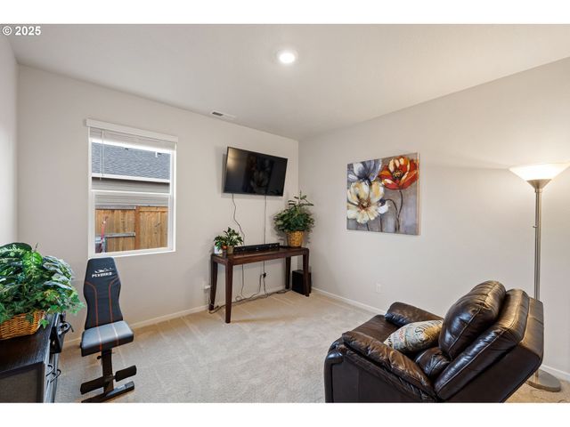 1633 ZOE Ave, Eugene, OR 97404