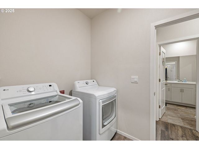 1633 ZOE Ave, Eugene, OR 97404