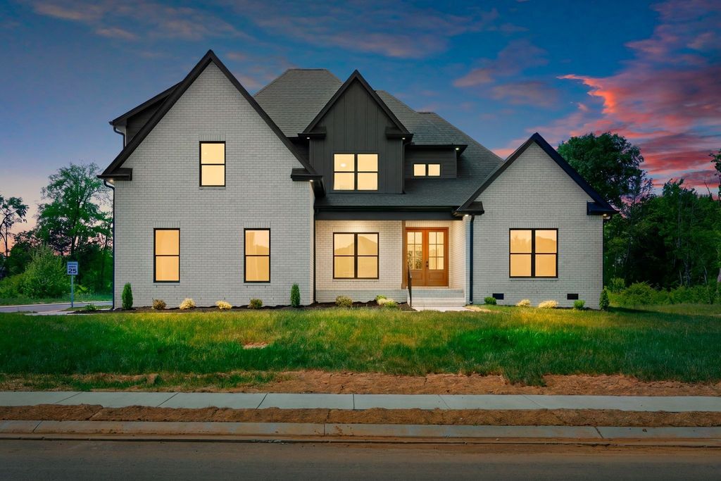 1807 Rhonda Dr, Christiana, TN 37037