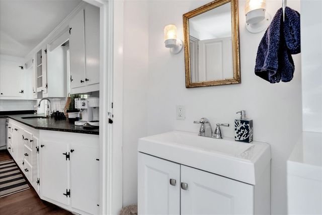 13 Silver Street, West Harwich, MA 02671