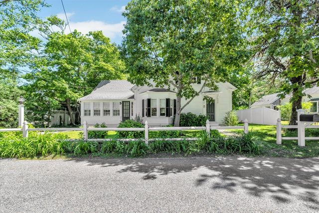 13 Silver Street, West Harwich, MA 02671