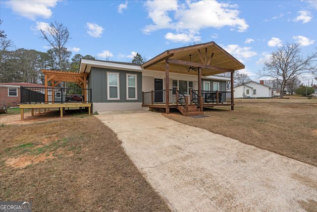 208 Bartlett Avenue, Roanoke, AL 36274