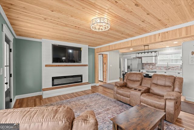 208 Bartlett Avenue, Roanoke, AL 36274