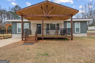 208 Bartlett Avenue, Roanoke, AL 36274