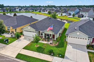 11233 REVOLUTIONARY Way, Jacksonville, FL 32221