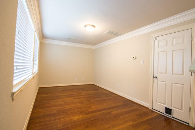 3002 Clearview Circle, Houston, TX 77025