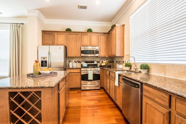 3002 Clearview Circle, Houston, TX 77025