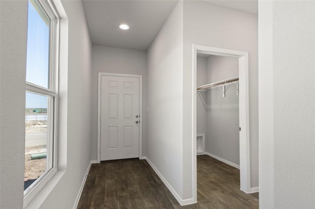 224 Barley LN, Elgin, TX 78621