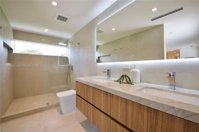 49 NW 108th St, Miami Shores, FL 33168