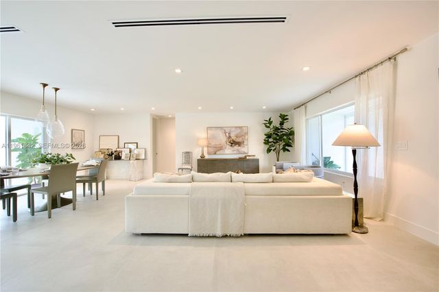 49 NW 108th St, Miami Shores, FL 33168