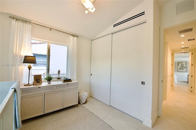 49 NW 108th St, Miami Shores, FL 33168