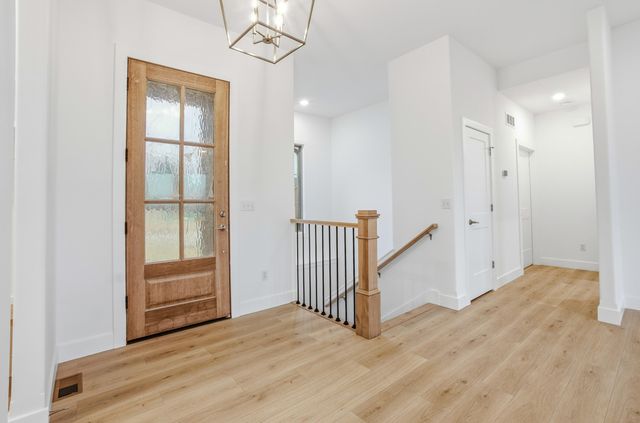 701 NAPA DR, Columbia, MO 65203