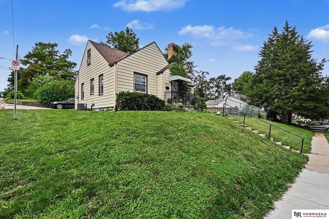 4136 S 39th Avenue, Omaha, NE 68107