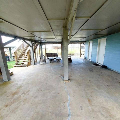 271 Lake Breeze Road, Hackberry, LA 70645