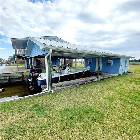 271 Lake Breeze Road, Hackberry, LA 70645