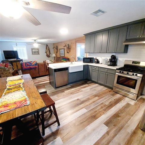 271 Lake Breeze Road, Hackberry, LA 70645