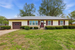 405 W College Street, Odessa, MO 64076