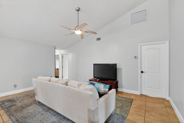 9744 Majestic Way, Boynton Beach, FL 33437