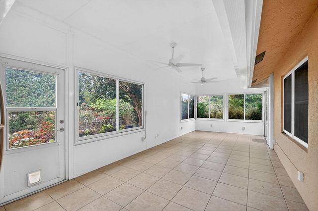 9744 Majestic Way, Boynton Beach, FL 33437