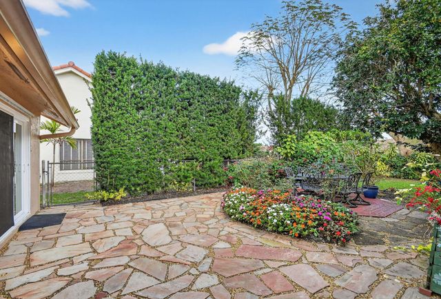 9744 Majestic Way, Boynton Beach, FL 33437