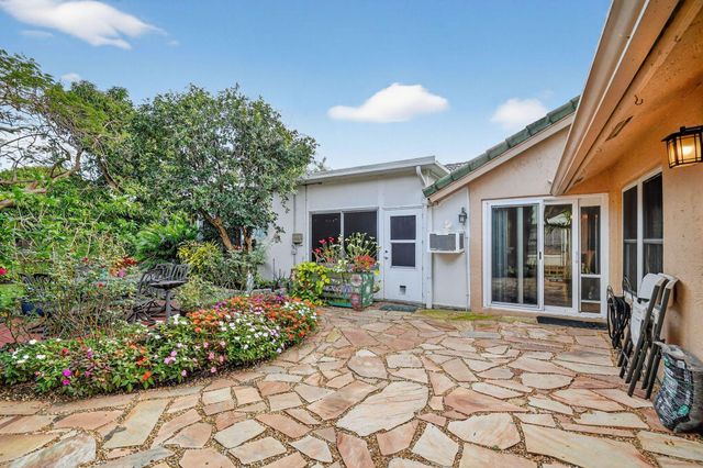 9744 Majestic Way, Boynton Beach, FL 33437