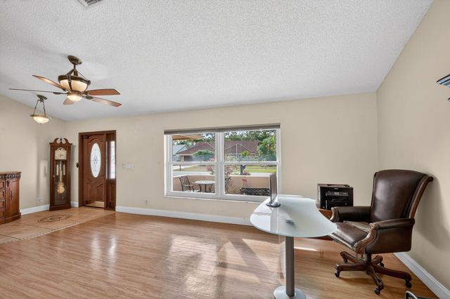 9744 Majestic Way, Boynton Beach, FL 33437