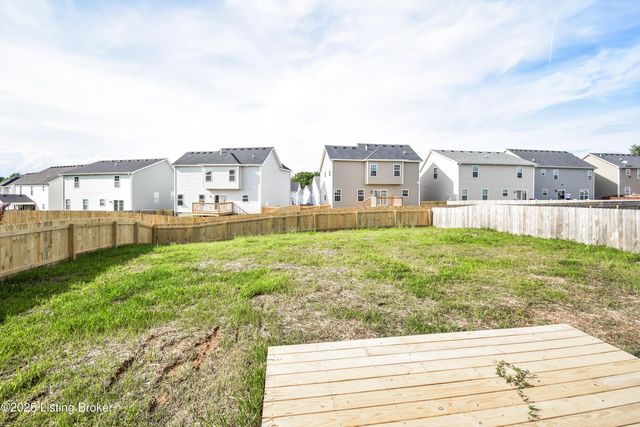 10620 Brookchase Ct, Louisville, KY 40228