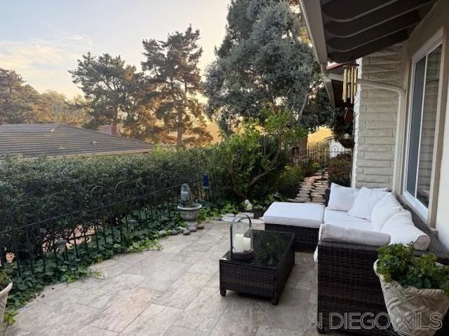 115 Vallarta Ct, Solana Beach, CA 92075